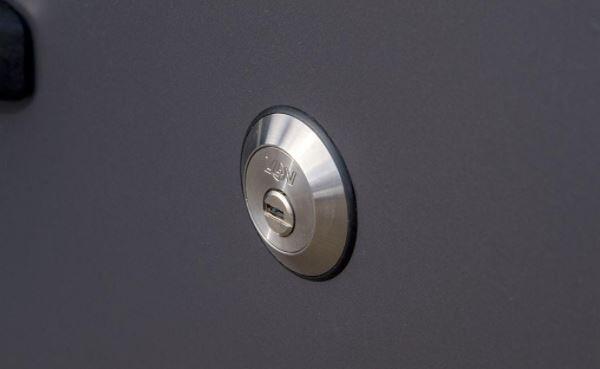 Van Slam Locks